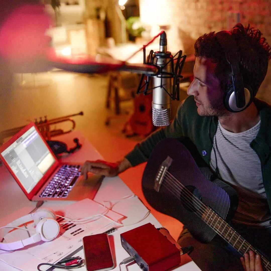 MusicCompImg The Benefits of an Online Bachelor of Music Program for Busy Musicians